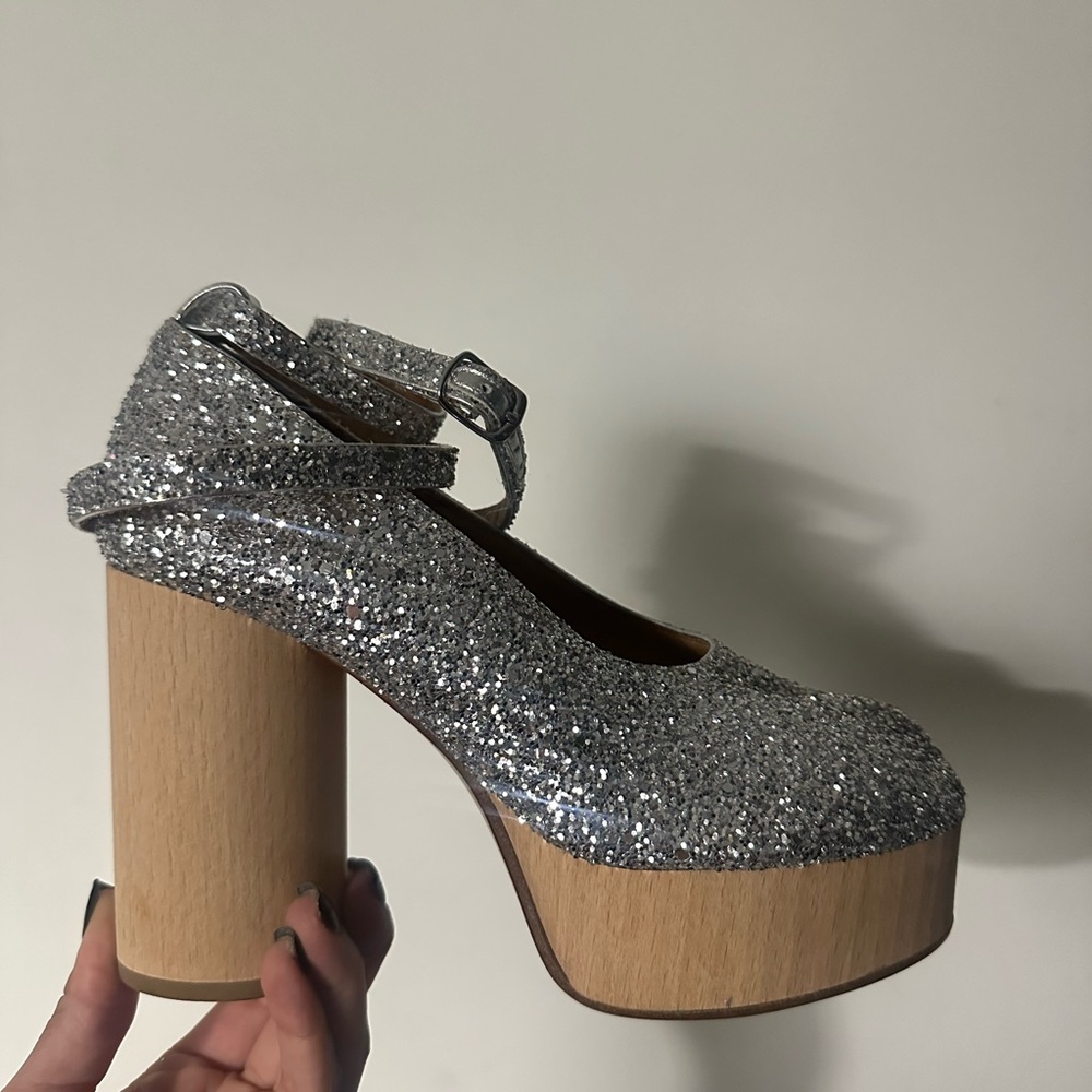 Maison Martin Margiela Silver Glitter Tabi Platform Heels